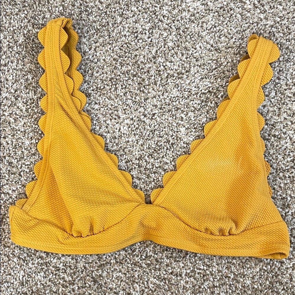 Elegant Mustard Scalloped swim top brand new without tags